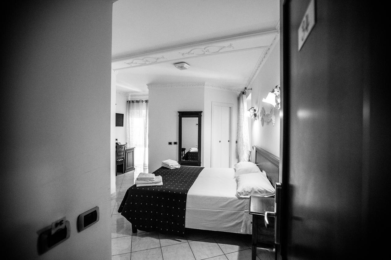 רומא Hotel De Monti מראה חיצוני תמונה