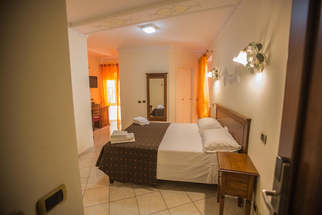 רומא Hotel De Monti מראה חיצוני תמונה