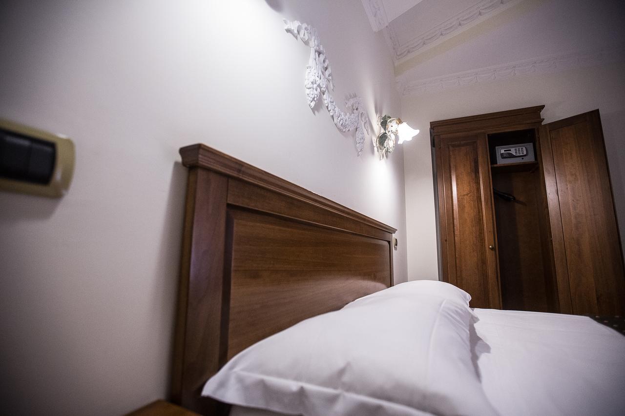 רומא Hotel De Monti מראה חיצוני תמונה