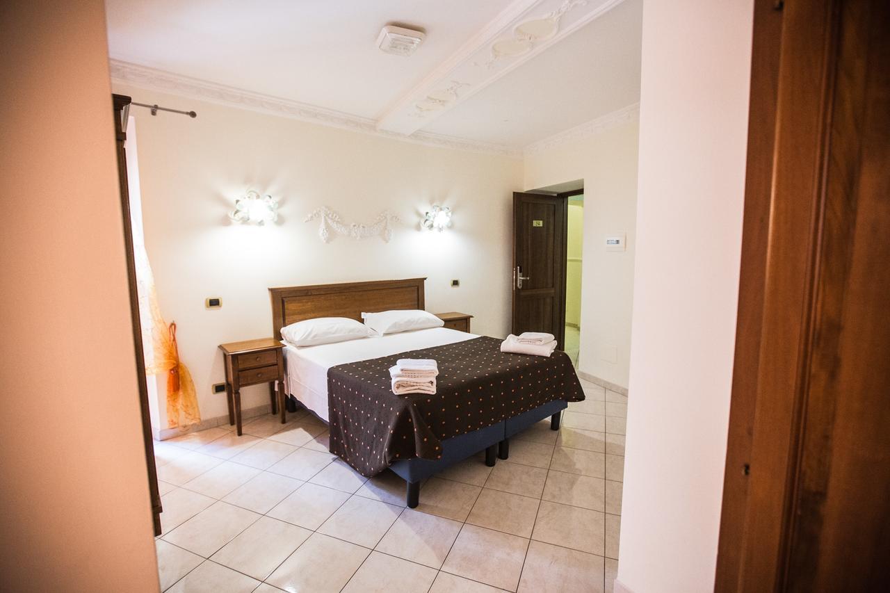 רומא Hotel De Monti מראה חיצוני תמונה