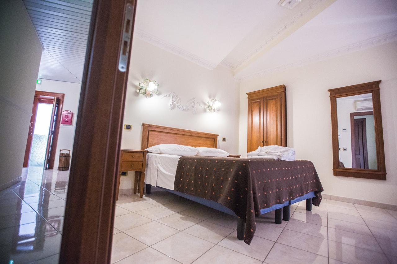 רומא Hotel De Monti מראה חיצוני תמונה